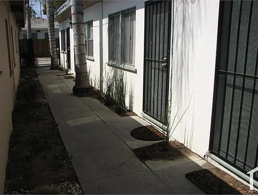 1 bed, 500 sqft, $1,800 — Photo 4
