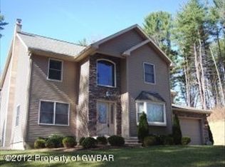 152 Pine Dr, Dallas, PA 18612