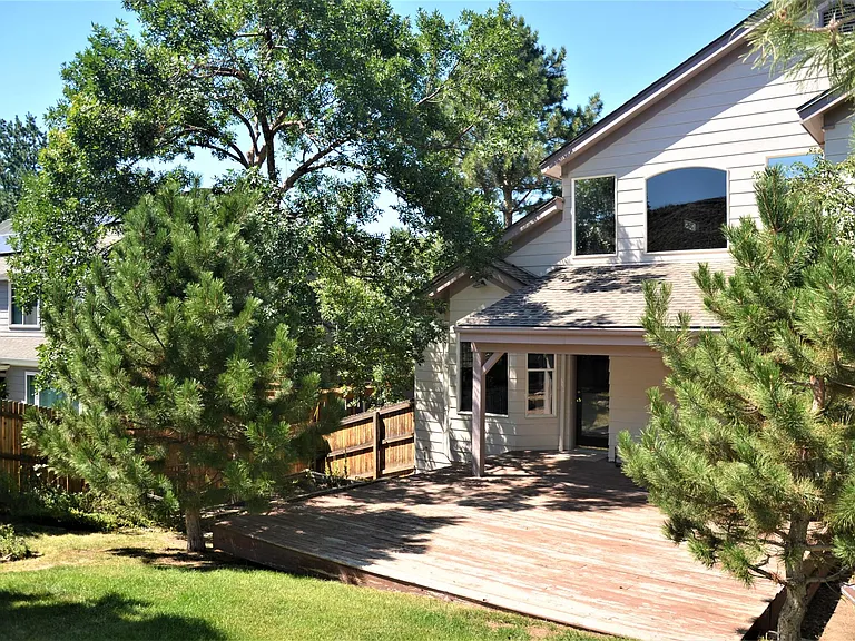2466 W Sunset Dr — Photo 3
