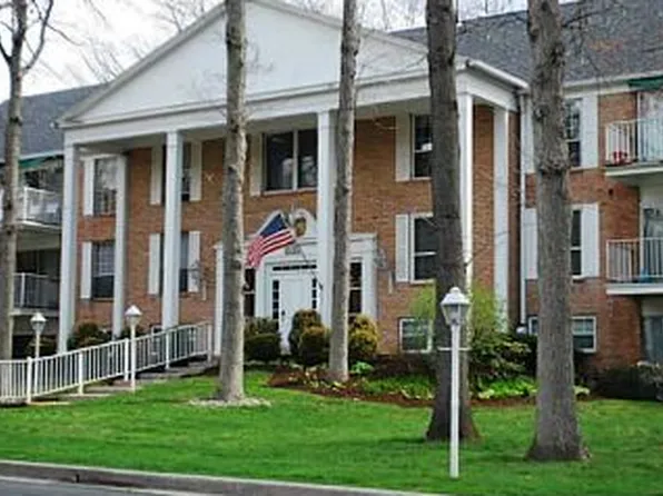 5679 Monroe St Building 3-212, Sylvania, OH 43560