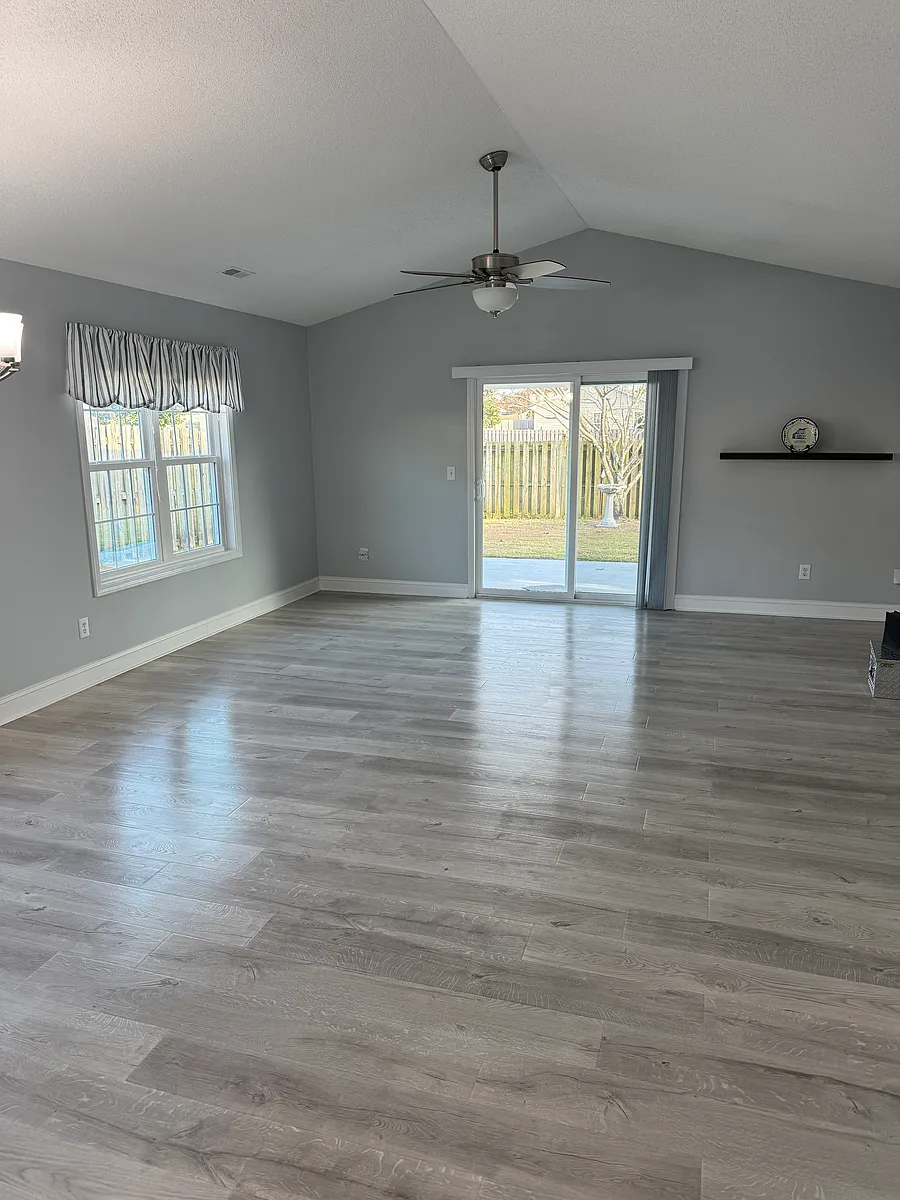 Building Photo - 7304 Verona Dr