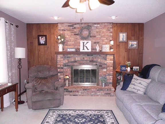 4th image of 2111 Crestline Dr