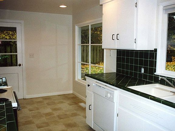 2nd image of 2705 107th Ave NE