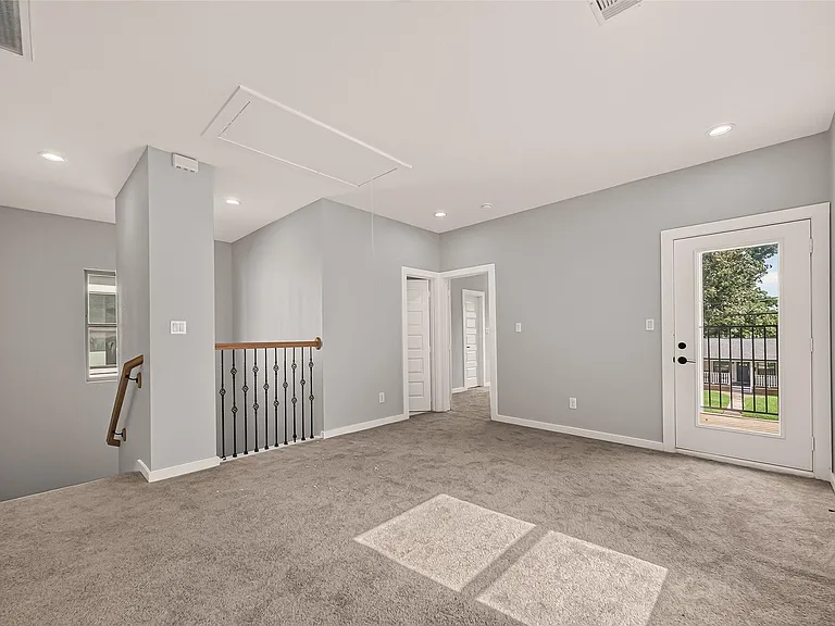 90 Burress St #A — Photo 7