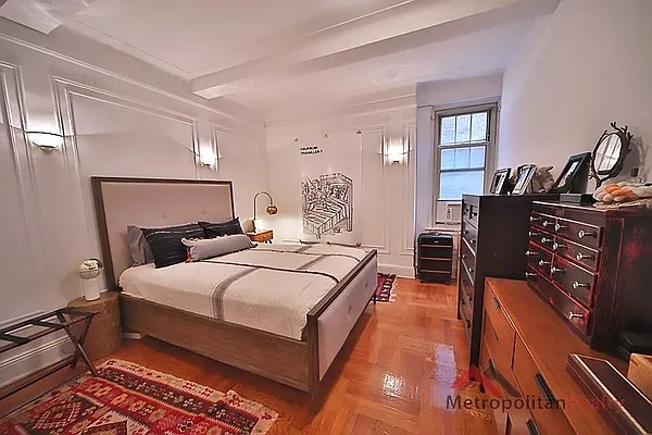 Rented by Metropolitan Realty | media 6