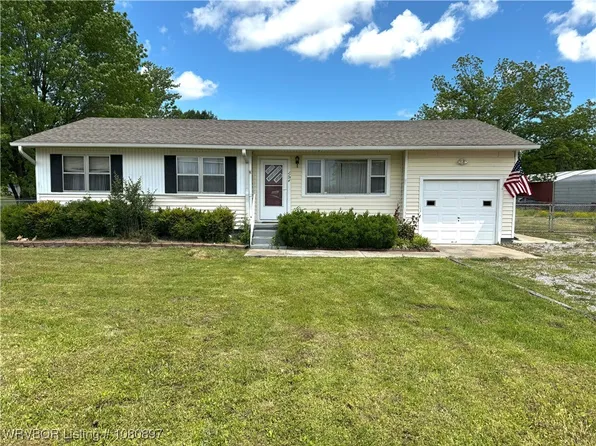 1104 Shibley Rd, Van Buren, AR 72956