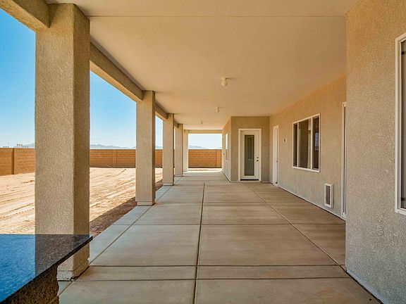 3185 Covered Back Patio