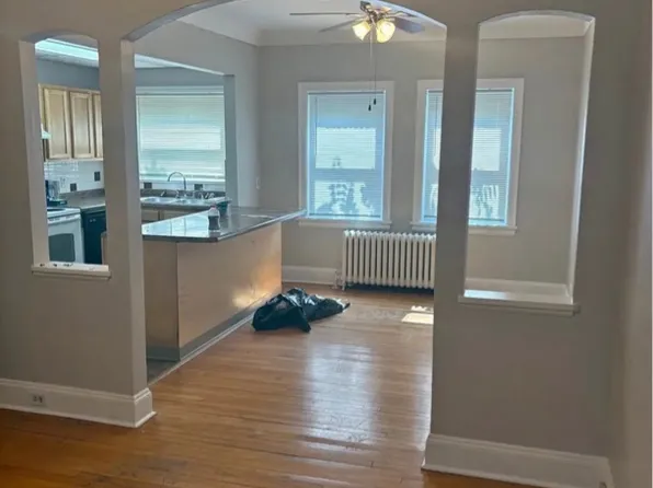2613 W 5th St APT 2, Duluth, MN 55806