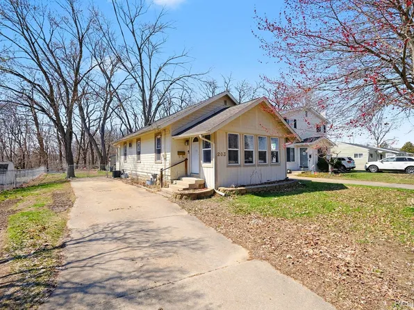 203 Boman St, Flushing, MI 48433