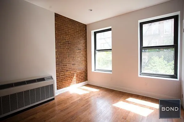 Rented by Bond New York | media 12