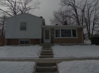 320 Logan St, Lemont, IL 60439