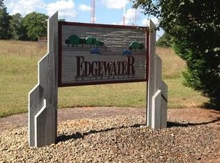 215 Edgewater Ln, West Columbia, SC 29169