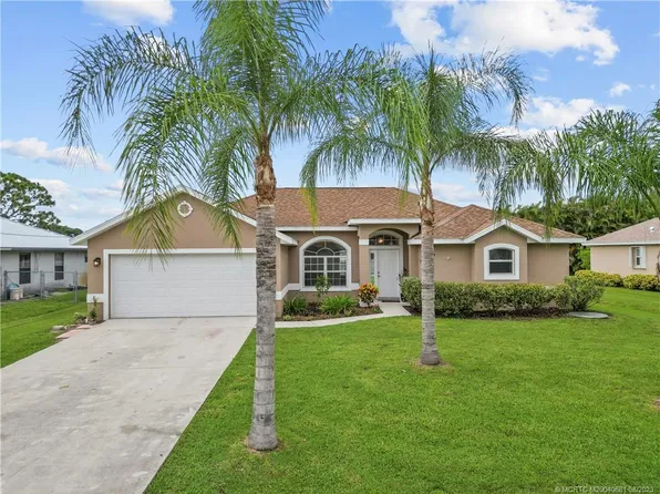 914 SE Streamlet Ave, Port Saint Lucie, FL 34983