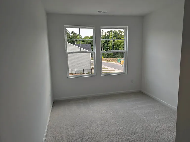 493 Fran Dr — Photo 14
