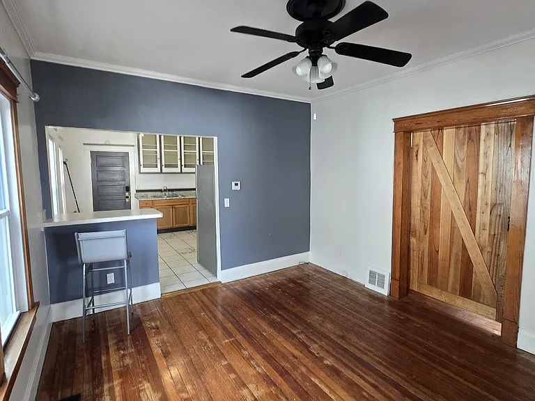 2431 W 5th St #SF — Photo 1