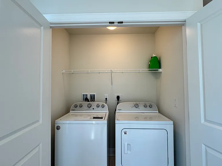 25 Brentwood Cir #25 — Photo 24