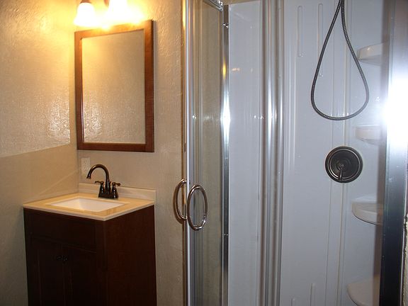 4th image of 992 Muskwaki Dr