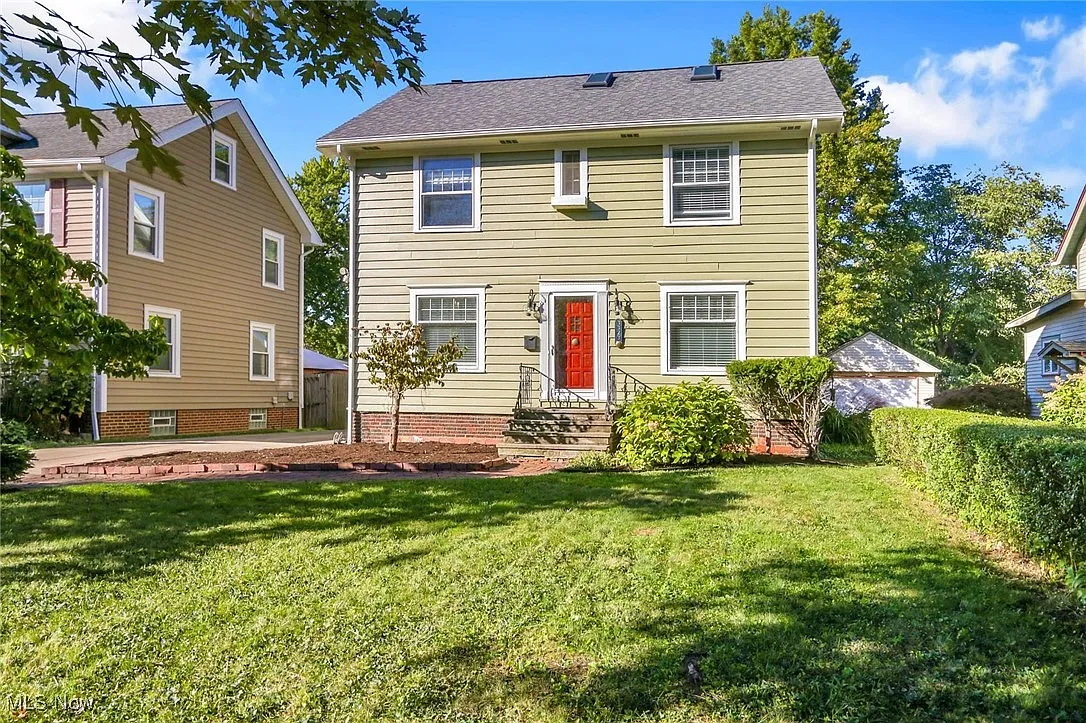 3323 E Fairfax Rd photo 1