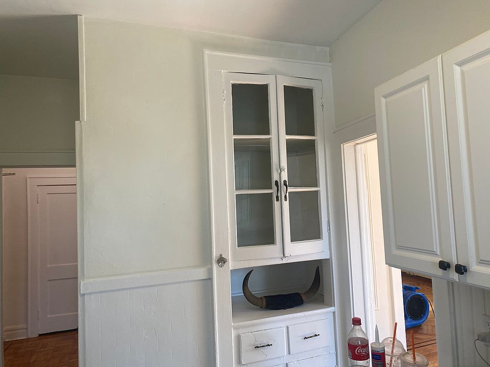 1st image of 185 High St APT 3