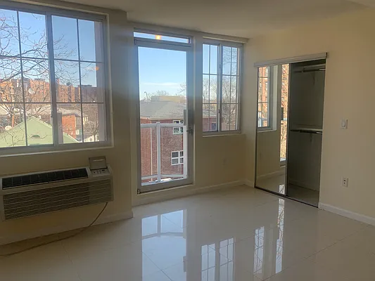 Rented by 18 REALTY | media 8