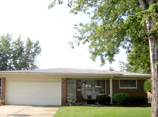 2928 Belcher Dr, Sterling Heights, MI
