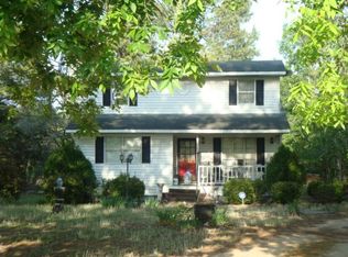 2055 Emil Rd, Wedgefield, SC 29168