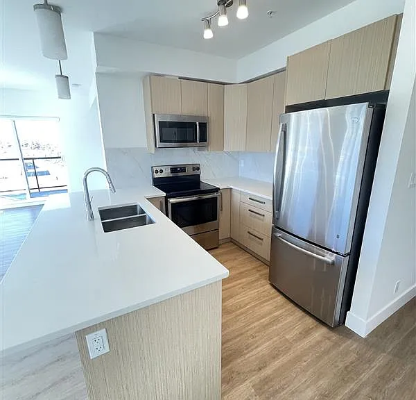 3070 Kilpatrick Ave #402 — Photo 3