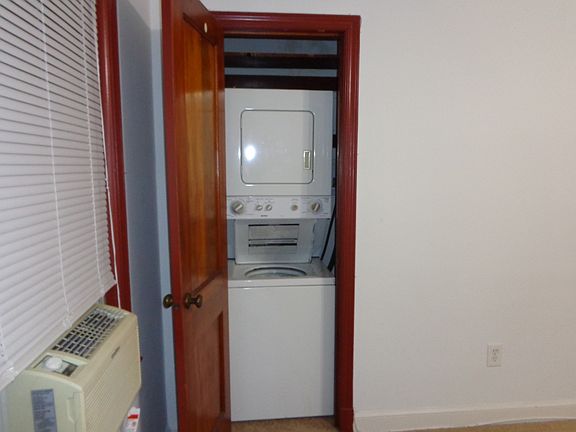 stack washer & dryer