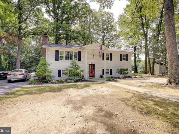 5494 Hallowing Point Rd, Prince Frederick, MD 20678