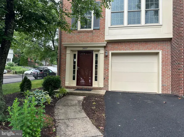 3807 Vermont Ct, Alexandria, VA 22304