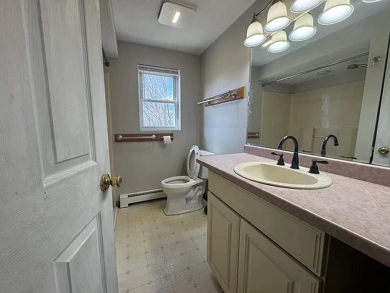 18 Jewett St #B — Photo 11