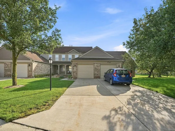 4083 Hunters Cir W, Canton, MI 48188