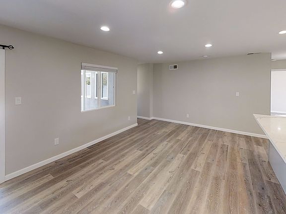 5th image of 5107 Ewing St