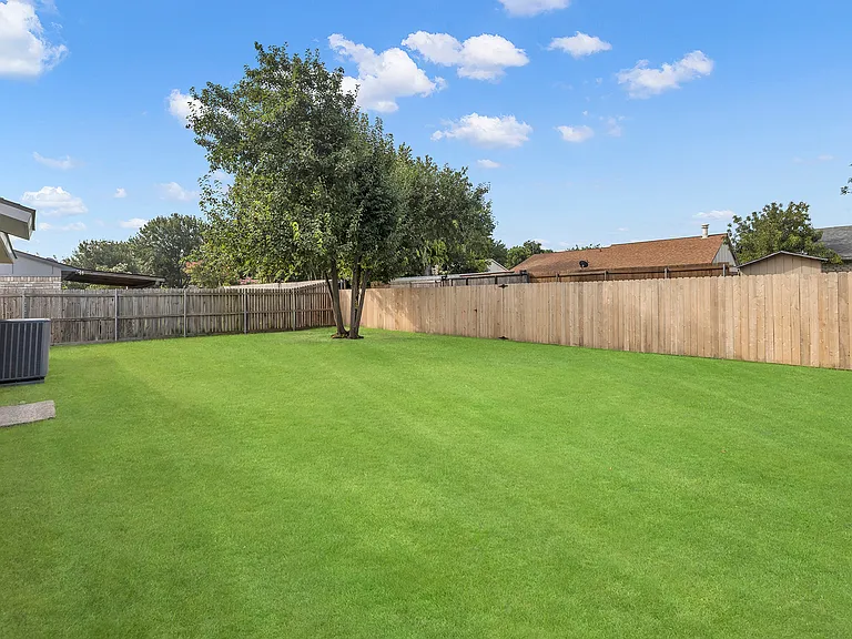 5440 Slay Dr — Photo 15