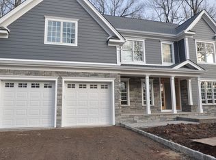 2416 Hill Rd, Scotch Plains, NJ 07076