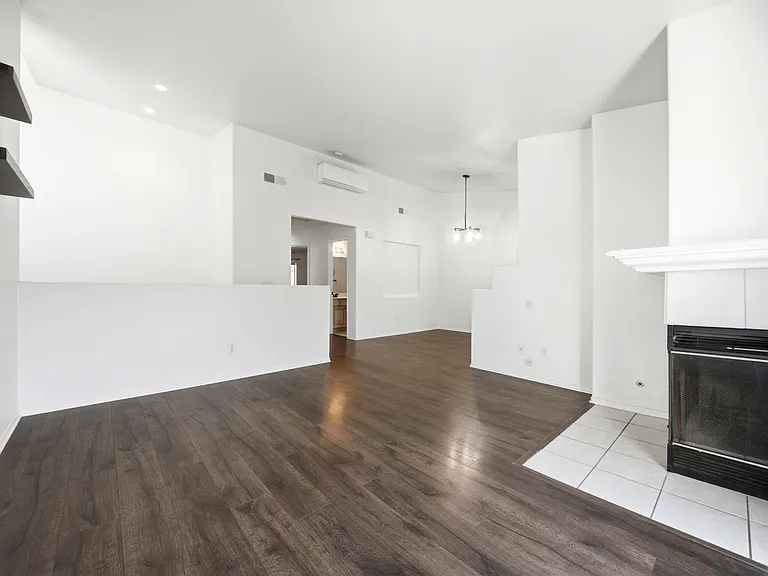 12874 Carriage Heights Way — Photo 8