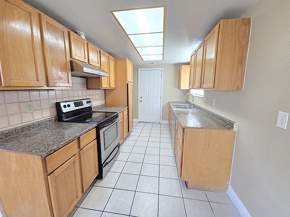 3rd image of 7838 Riverhurst Ct