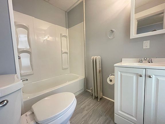 5th image of 341 Hanover St #1