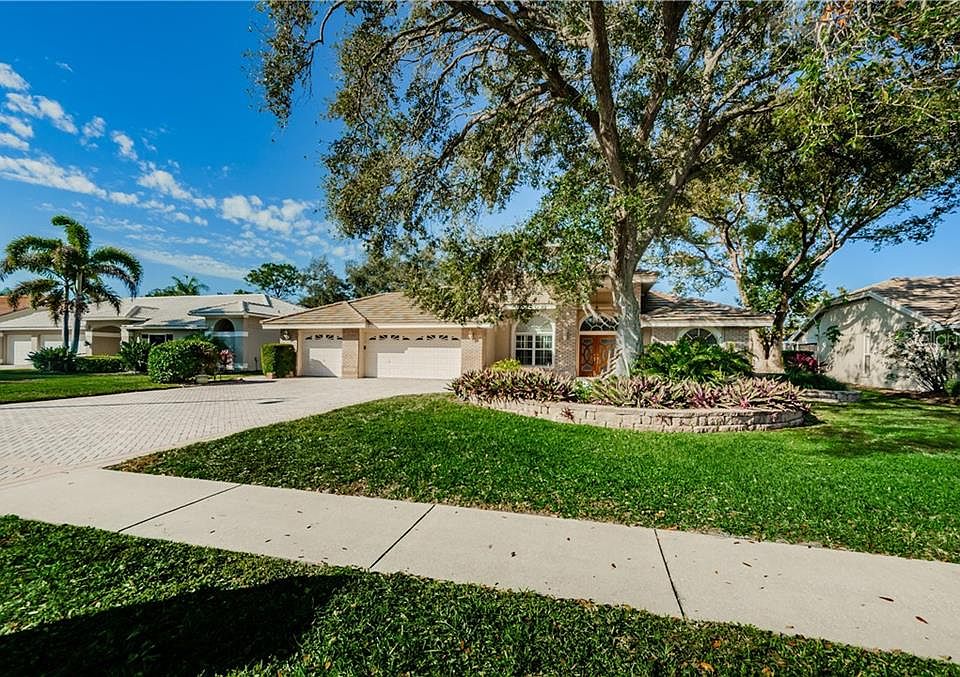 1st image of 174 Old Oak Cir