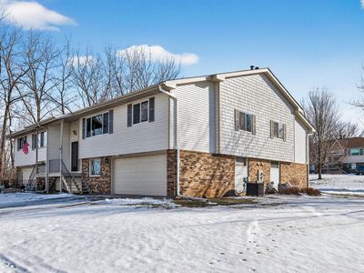 6830 Sandlewood Rd, Woodbury, MN, 55125