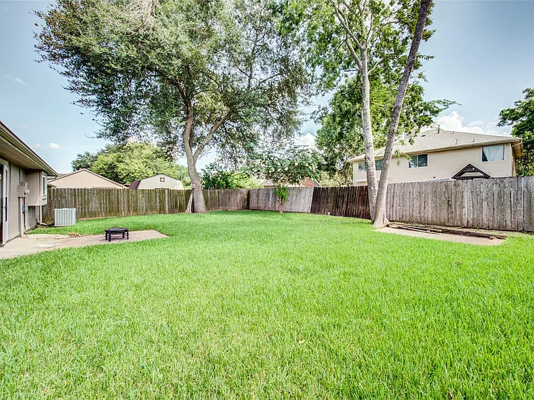 7114 Buchanan Dr — Photo 26