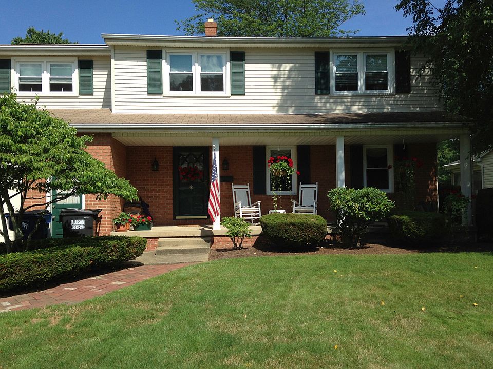 1st image of 492 Oakridge Dr