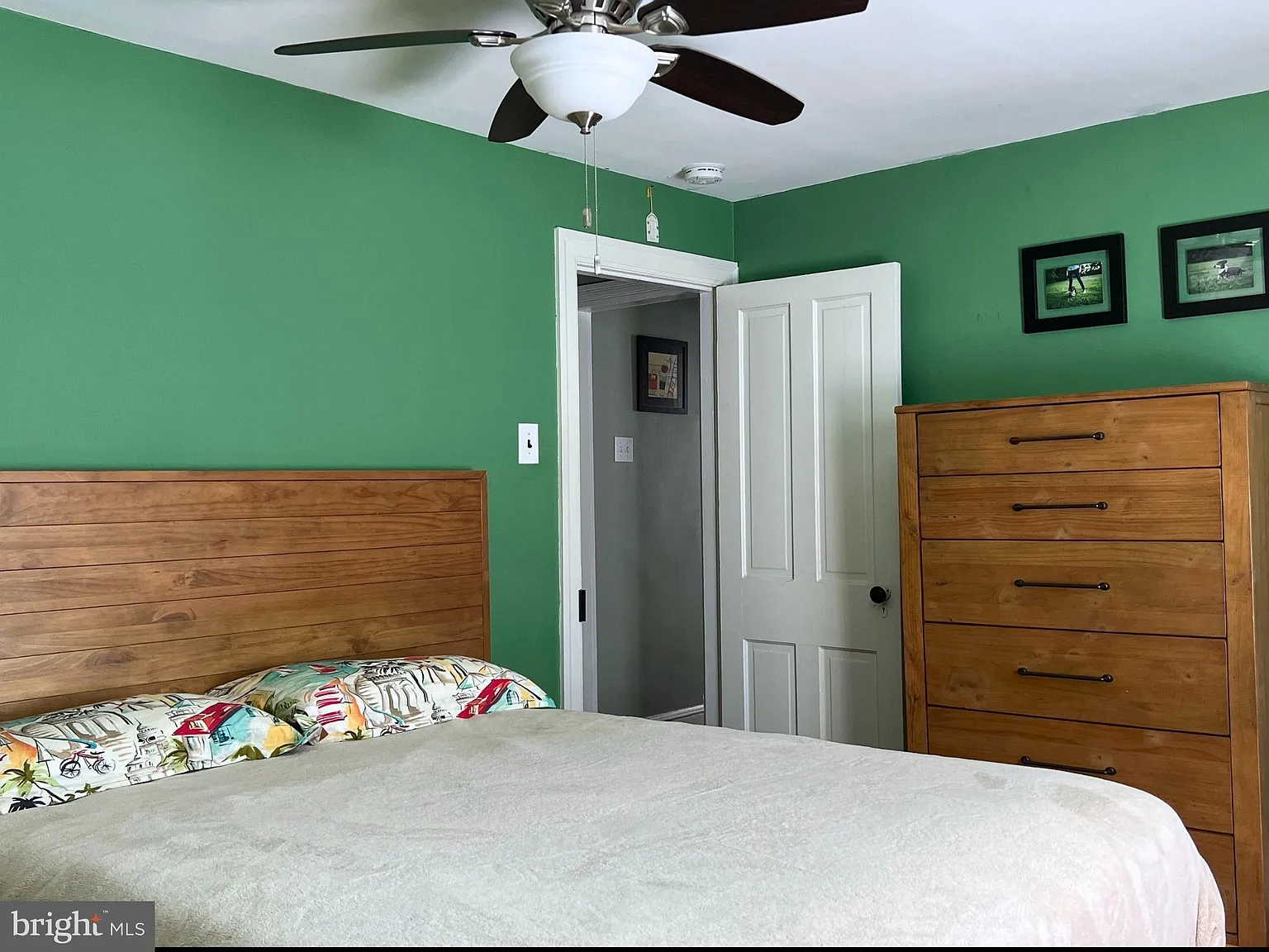 4 bed, 2.0 bath, 1518 sqft, $2,900 — Photo 3