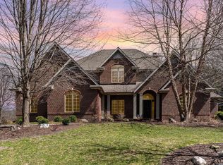 2205 E Mockingbird Ln, Midland, MI 48642
