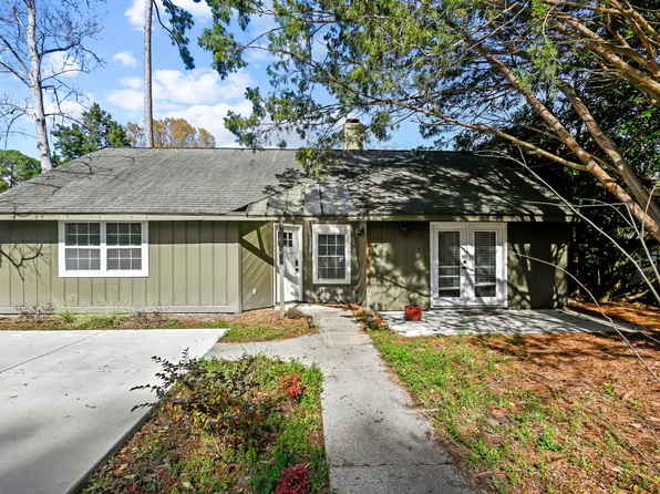 1127 Snap Dragon Ct, Mount Pleasant, SC 29464