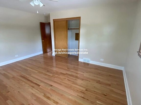 2nd image of 4804 W Rosemont Ave #3