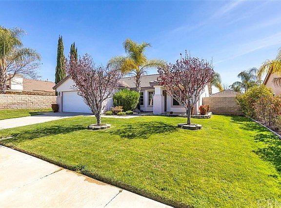 2nd image of 35888 Arras Dr