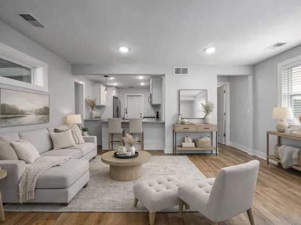 610 4th St NW APT 2, Grand Rapids, MI 49504