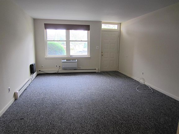 4th image of 3592 Park Ave APT 2A