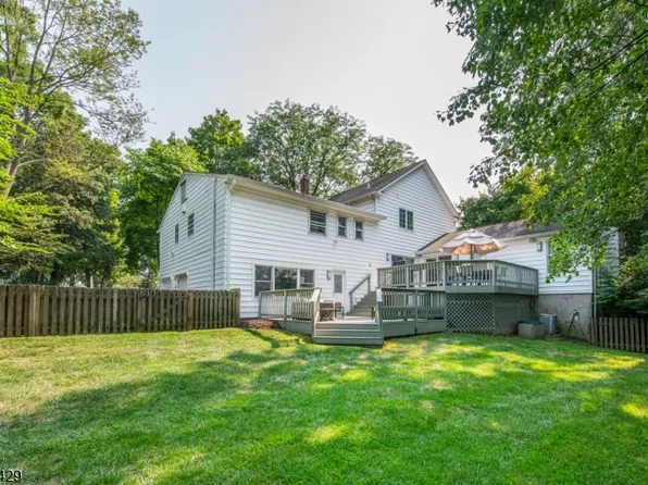 27 Cherry Hill Rd, Livingston Twp., NJ 07039